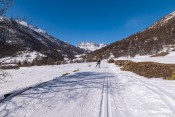 skieur skating en route pour chapelle sainte anne nordique nevache