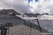 telepheriques de la grave terrasse restaurant glacier girose